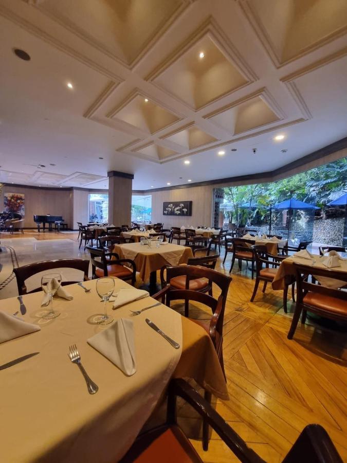 Hotel Dann Carlton Belfort Medellín Dış mekan fotoğraf The restaurant