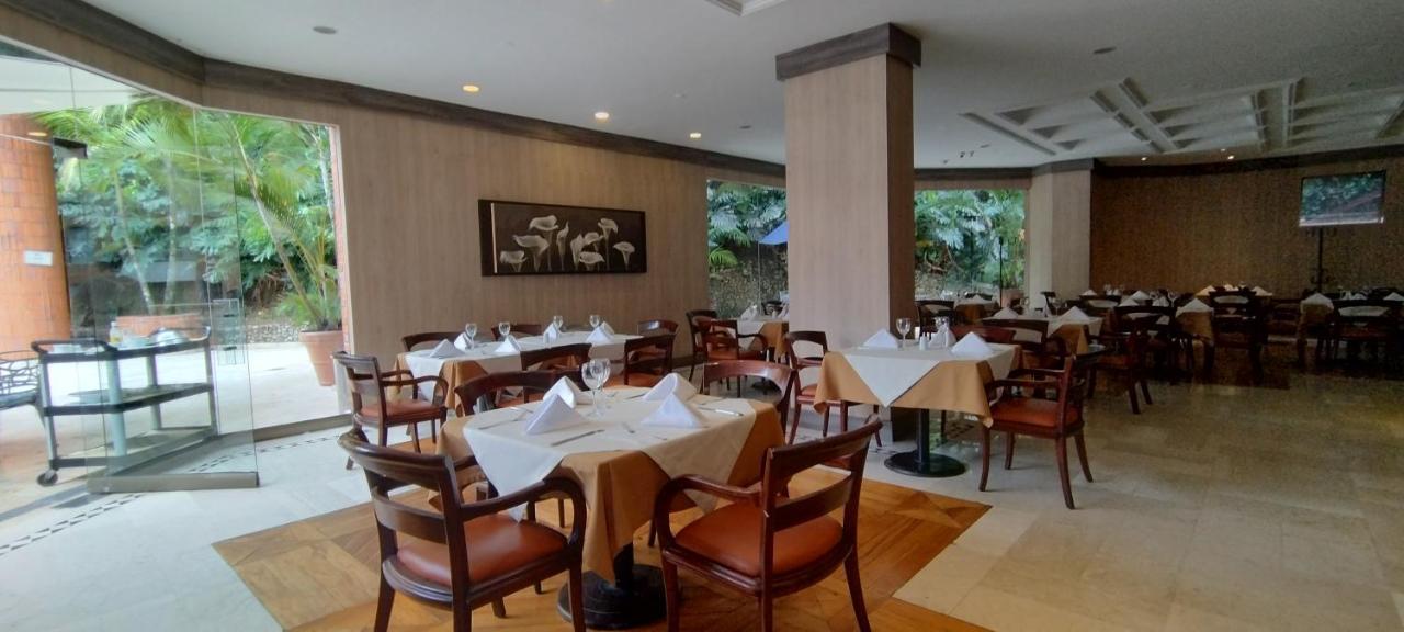 Hotel Dann Carlton Belfort Medellín Dış mekan fotoğraf The restaurant