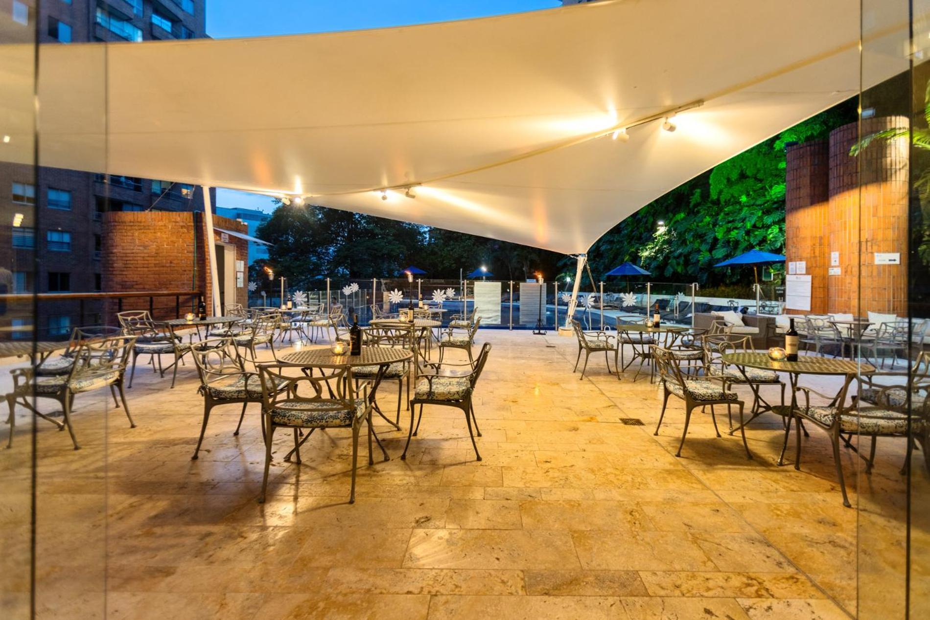 Hotel Dann Carlton Belfort Medellín Dış mekan fotoğraf The terrace